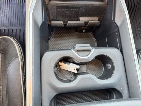 Used 2021 RAM 3500 Laramie image 21