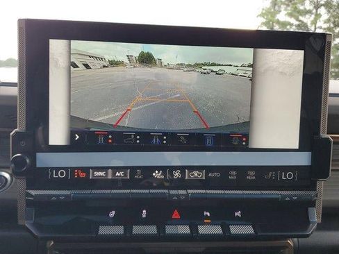 New 2025 GMC Hummer EV 2X image 31