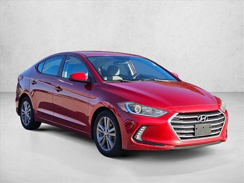 Used 2017 Hyundai Elantra SE w/ SE A/T Tech Package 03 FWD image 3