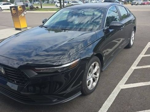 Used 2025 Honda Accord LX image 1