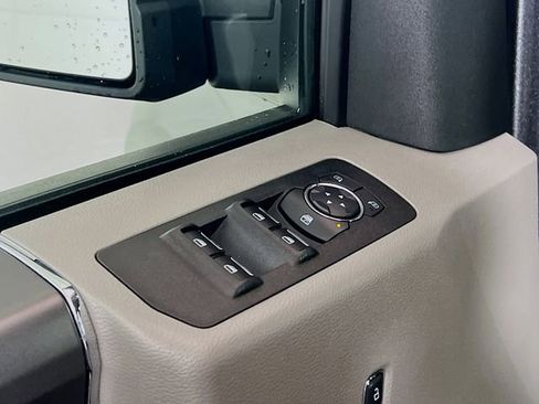 Used 2018 Ford F150 XLT w/ Equipment Group 302A Luxury image 16