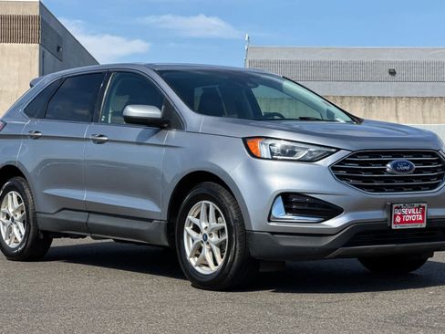 Used 2022 Ford Edge SEL image 5