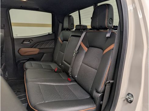 Used 2026 GMC Canyon AT4 w/ Technology Plus Package AWD/4WD image 15