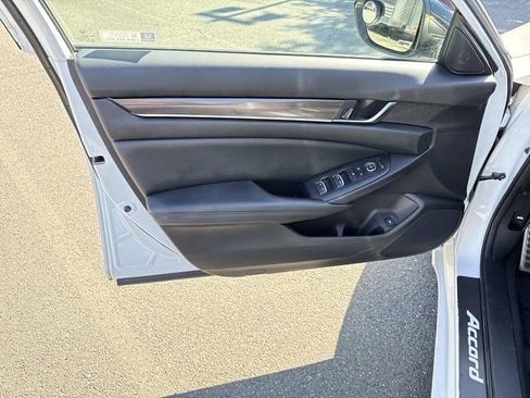 Used 2022 Honda Accord Sport Special Edition image 13