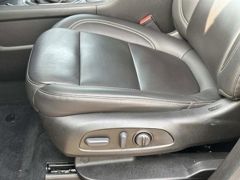 Certified 2023 Chevrolet Traverse LT image 17