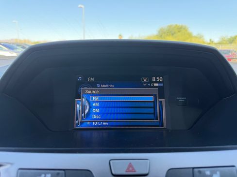 Used 2014 Honda Odyssey EX-L image 11