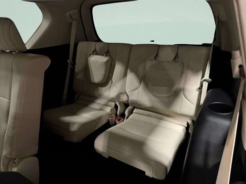 Certified 2023 Lexus GX 460 Premium w/ Premium Package AWD/4WD image 28