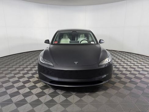 Used 2025 Tesla Model 3 Long Range RWD image 2