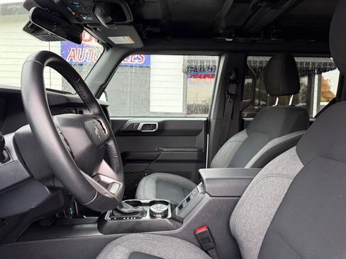 Used 2025 Ford Bronco Big Bend image 16