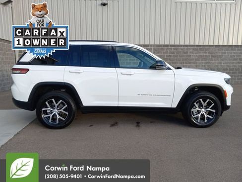 Used 2025 Jeep Grand Cherokee Limited image 2