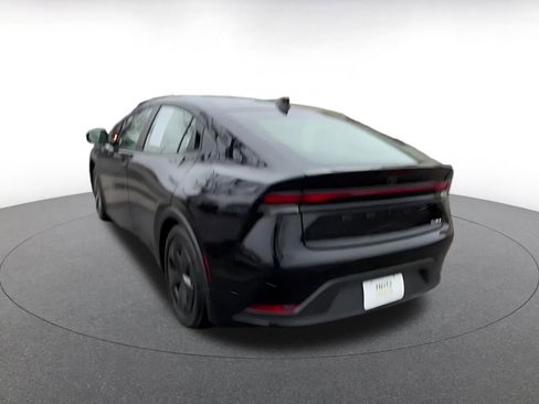 Used 2025 Toyota Prius LE image 12