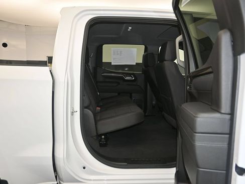 Certified 2025 Chevrolet Silverado 1500 LT AWD/4WD image 26
