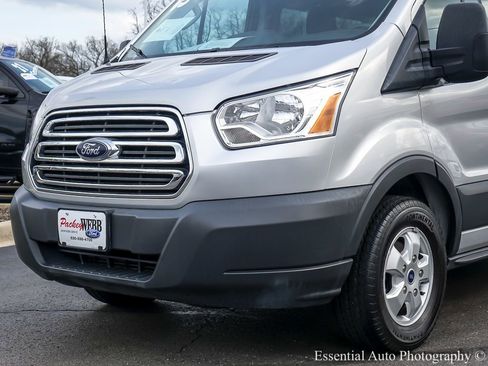 Used 2018 Ford Transit 350 XLT image 4