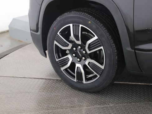 Used 2021 GMC Acadia SLE w/ Driver Convenience Package image 13