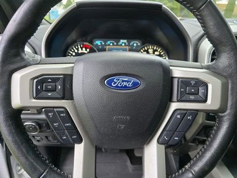Used 2019 Ford F150 Lariat w/ Equipment Group 502A Luxury image 28