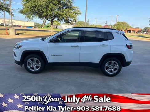 Used 2024 Jeep Compass Latitude w/ Altitude Special Edition AWD/4WD image 6