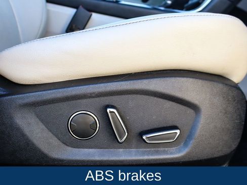 Used 2015 Ford Edge Titanium w/ Equipment Group 301A image 16