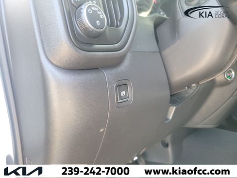 Used 2024 Chevrolet Silverado 1500 Custom Trail Boss AWD/4WD image 25
