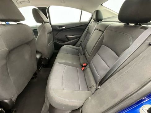 Used 2018 Chevrolet Cruze LT image 7
