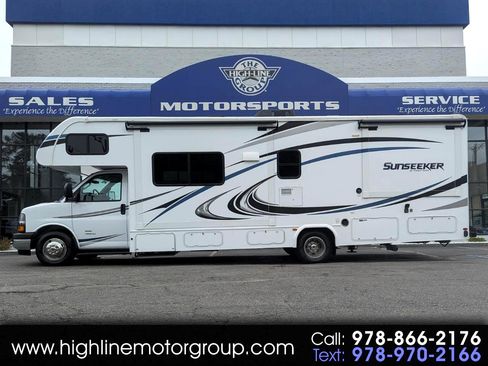 Used 2019 Chevrolet Express 4500 w/ RV Package image 1