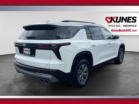 Used 2024 Chevrolet Traverse LT AWD/4WD image 8