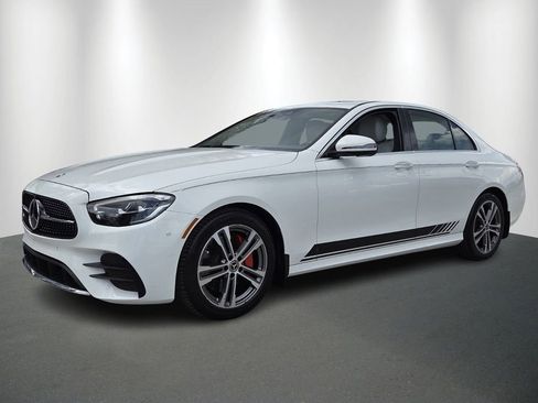 Used 2022 Mercedes-Benz E 350 Sedan image 3