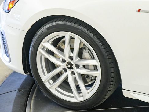 Used 2022 Audi A4 2.0T Premium Plus w/ Premium Plus Package AWD/4WD image 10