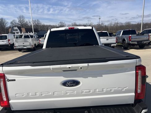 Used 2023 Ford F250 Lariat w/ Lariat Ultimate Package image 5