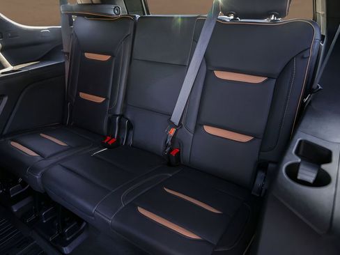 Used 2022 GMC Yukon AT4 image 27