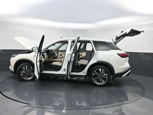 Used 2023 INFINITI QX60 Luxe w/ Performance Audio Package FWD image 41
