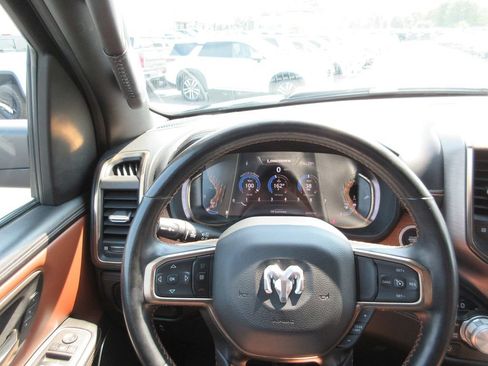 Used 2024 RAM 1500 Limited AWD/4WD image 36