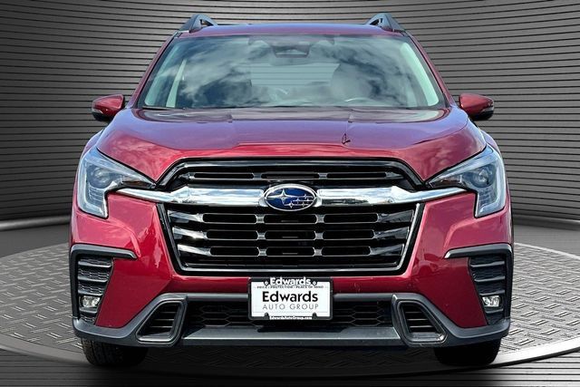 Used 2023 Subaru Ascent Limited AWD/4WD image 2