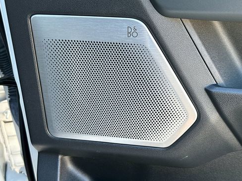 Used 2024 Ford F150 Lariat w/ Equipment Group 502A High image 21