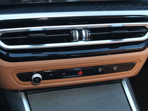 Used 2024 BMW i4 eDrive35 w/ Premium Package image 15