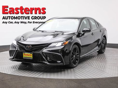 Used 2023 Toyota Camry XSE image 1