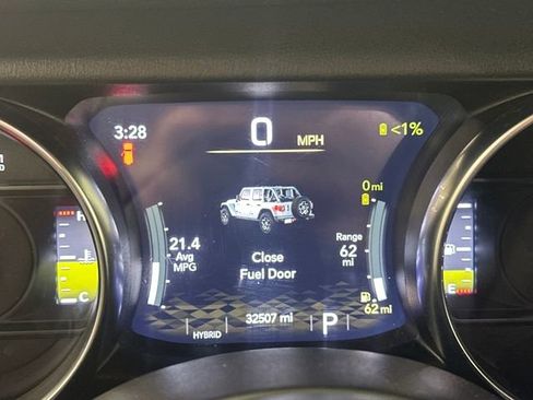 Used 2022 Jeep Wrangler Unlimited Sahara w/ Cold Weather Group image 18