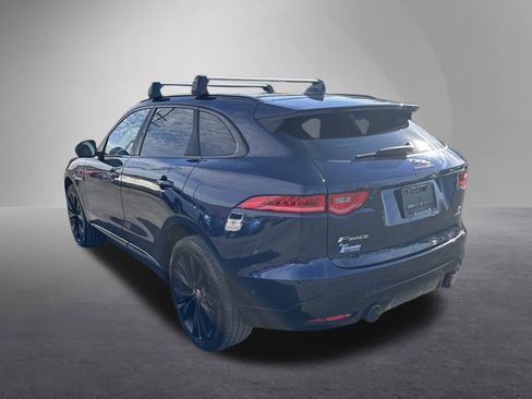 Used 2017 Jaguar F-PACE S image 6
