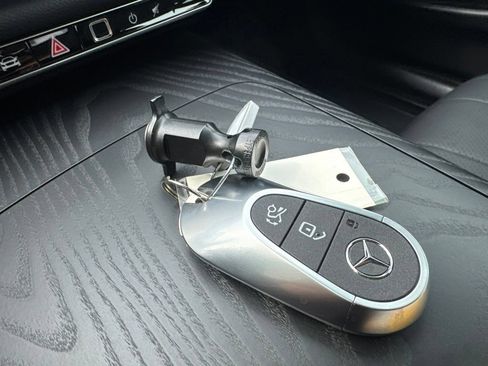 Used 2026 Mercedes-Benz E 350 4MATIC Sedan image 27