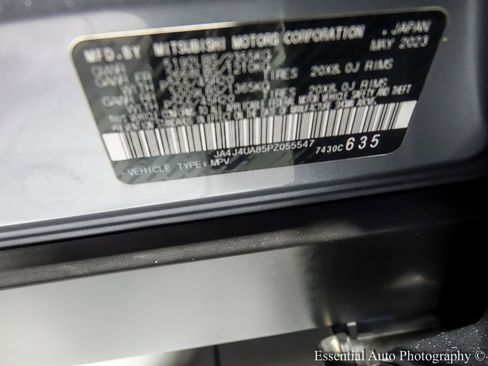 Used 2023 Mitsubishi Outlander SE image 36