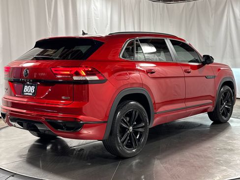 Used 2022 Volkswagen Atlas Cross Sport SEL R-Line AWD/4WD image 10