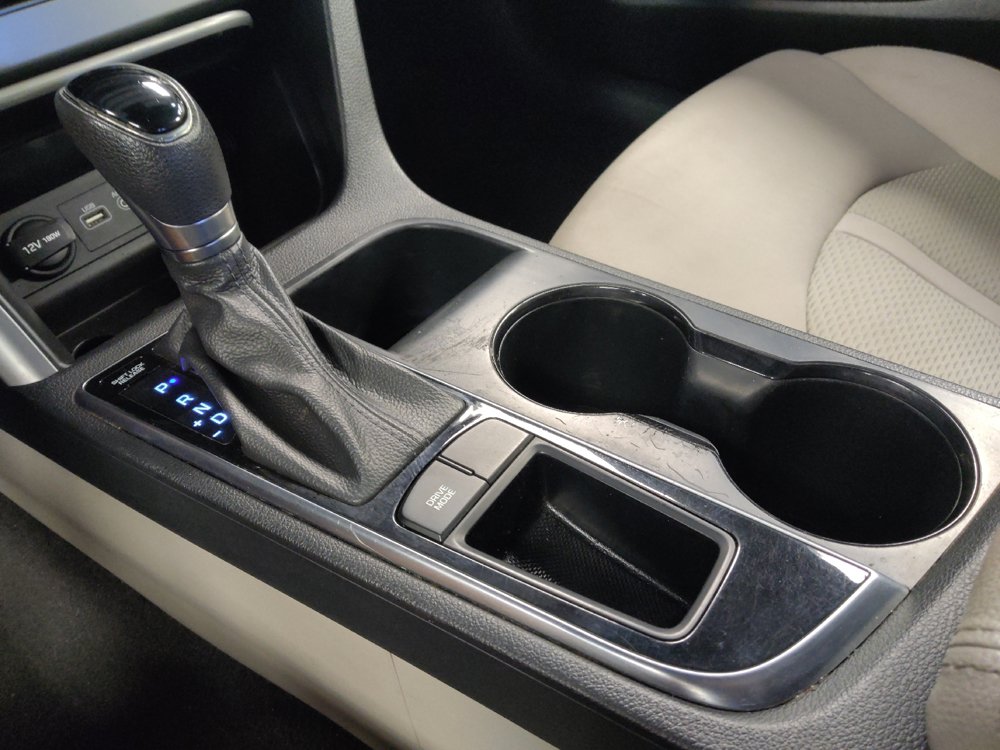 Used 2017 Hyundai Sonata SE FWD image 26
