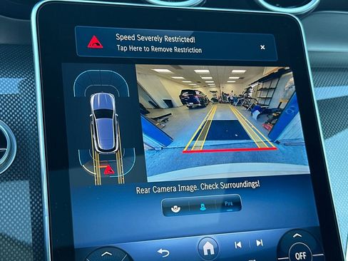 New 2025 Mercedes-Benz GLC 43 AMG 4MATIC image 23