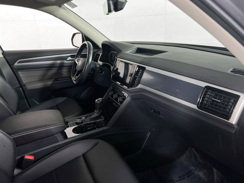 Used 2023 Volkswagen Atlas SEL R-Line image 30