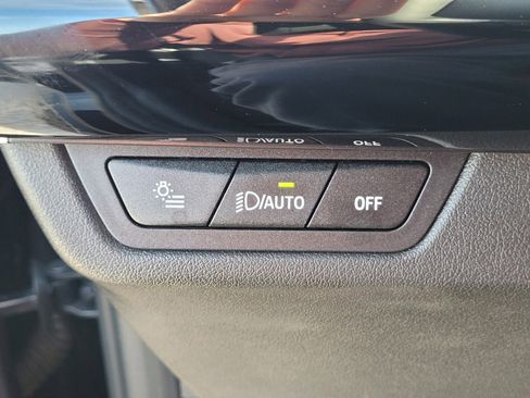 Certified 2025 BMW X2 xDrive28i image 22