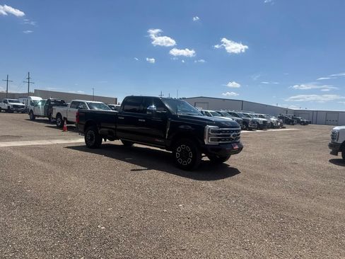 Used 2024 Ford F350 Platinum AWD/4WD image 9