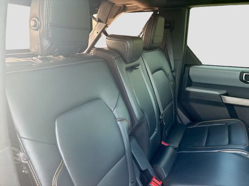 Used 2022 Ford Bronco Badlands w/ Sasquatch Package AWD/4WD image 25