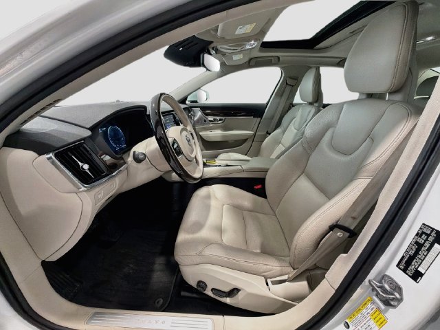 Used 2017 Volvo S90 T6 Momentum w/ Vision Package AWD/4WD image 18