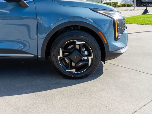 New 2026 Kia Sportage EX AWD/4WD image 32