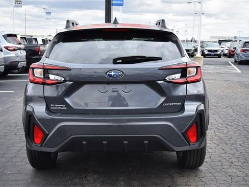 Used 2024 Subaru Crosstrek 2.0i Premium image 6