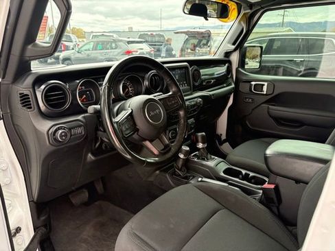 Used 2022 Jeep Gladiator Sport image 10